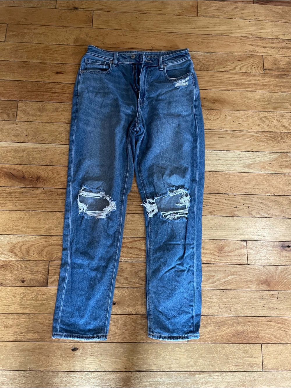 American Eagle Outfitters womens Ripped Blue jeans